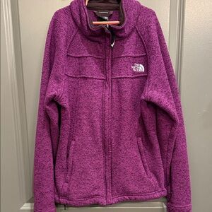 The North Face Women's Magenta lightweight Jacket